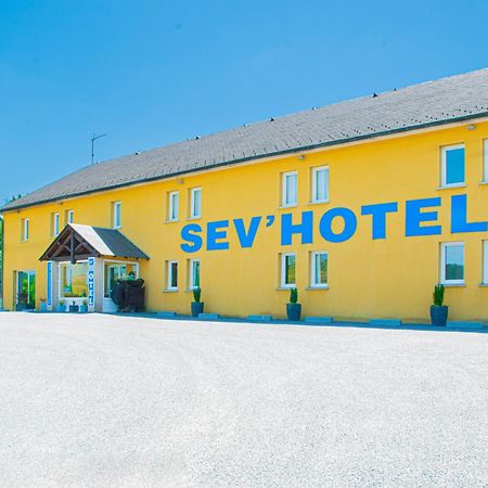 Sev'Hotel Sévérac-le-Château エクステリア 写真