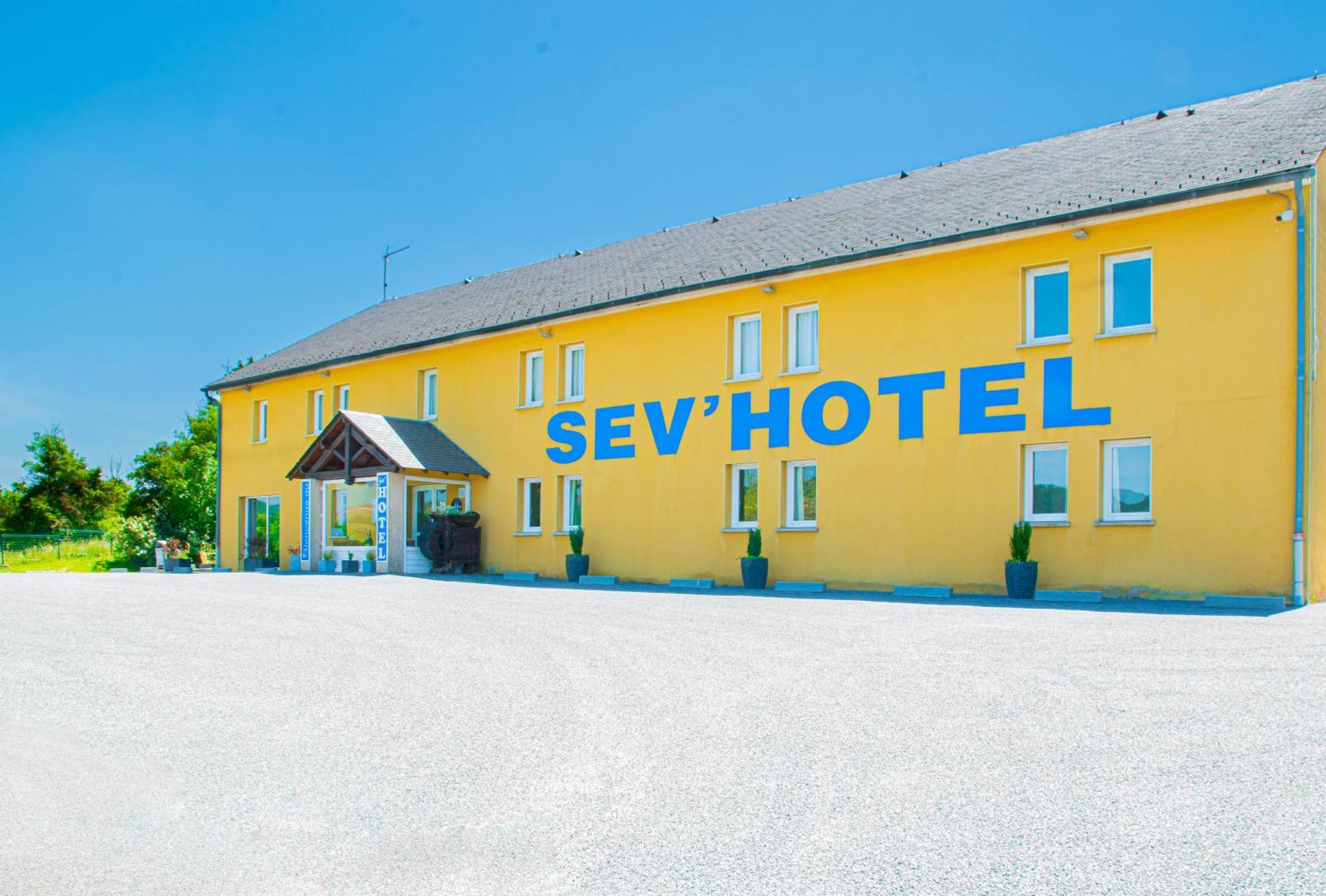 Sev'Hotel Sévérac-le-Château エクステリア 写真